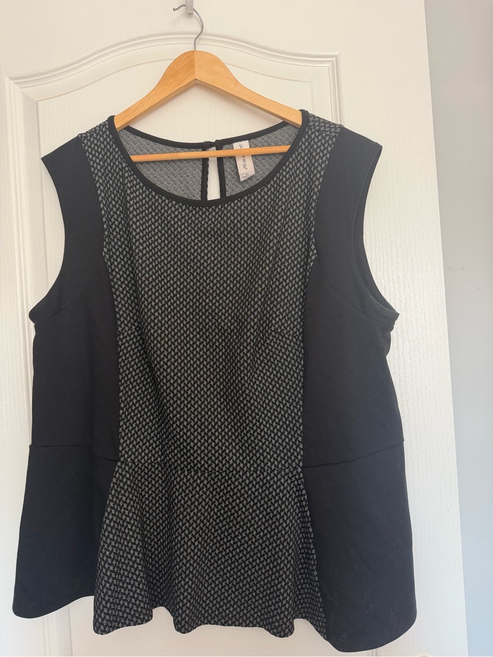 Pure Energy Black and Gray Sleeveless Peplum Blouse